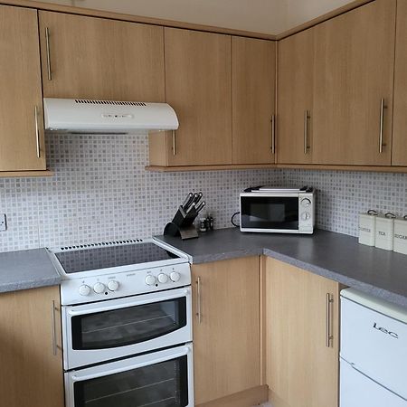 Grayz Townhouse - Free Onsite Parking For 2 Cars Villa Lincoln Eksteriør billede