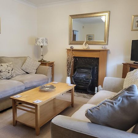 Grayz Townhouse - Free Onsite Parking For 2 Cars Villa Lincoln Eksteriør billede